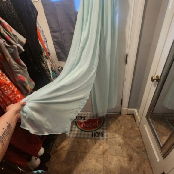 Nwot Fashion nova wide leg halter jumpsuit 2x - Picture 5 of 7